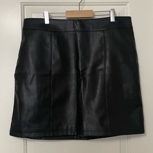 Forever 21+ Faux Leather Skirt 0X